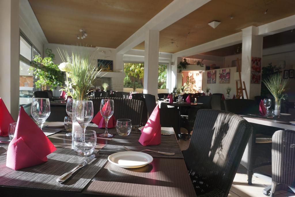 Hotel The Originals Perpignan Sud Le Grillon D'Or Ле Булу Екстериор снимка