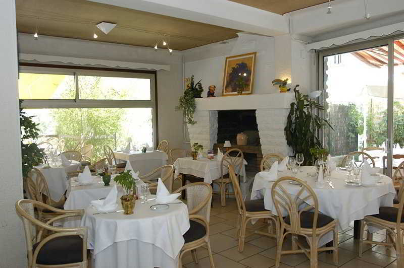 Hotel The Originals Perpignan Sud Le Grillon D'Or Ле Булу Екстериор снимка