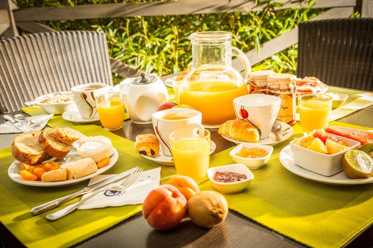 Hotel The Originals Perpignan Sud Le Grillon D'Or Ле Булу Екстериор снимка